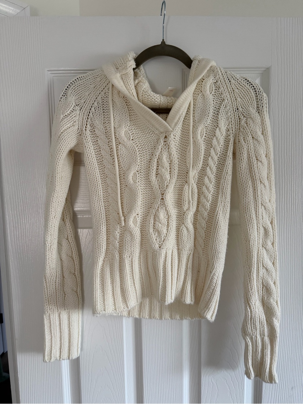 Cable V-Neck Hooded Sweater